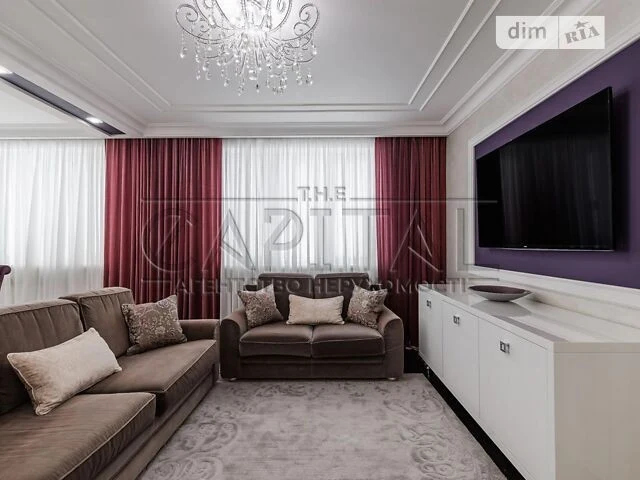 Продаж 3к квартири 97 кв. м на вул. Юрія Іллєнка 51Б • ID 34