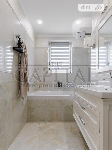 Продаж 3к квартири 97 кв. м на вул. Юрія Іллєнка 51Б • ID 34