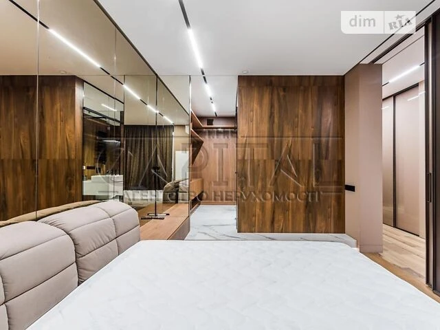 Продаж 2к квартири 82 кв. м на вул. Предславинська 40 • ID 3