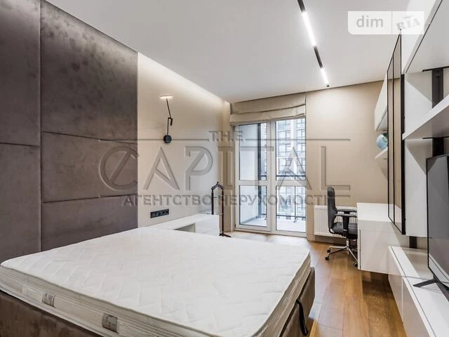 Продаж 2к квартири 82 кв. м на вул. Предславинська 40 • ID 3