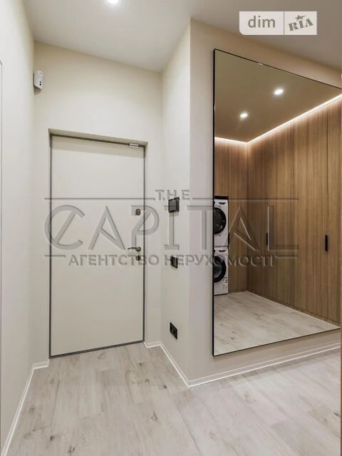 Продаж 3к квартири 133 кв. м на вул. Андрія Верхогляда 4Б •