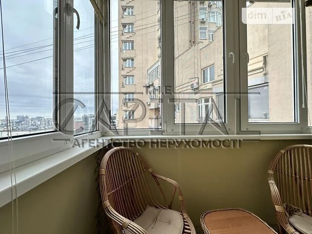 Продаж 5к квартири 285 кв. м на вул. Митрополита Василя Липк