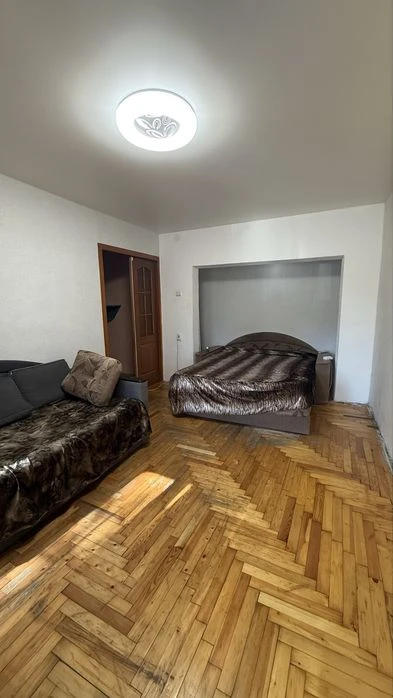 Продам 2-комн. квартиру на Кичкасе, ул. Компрессорная