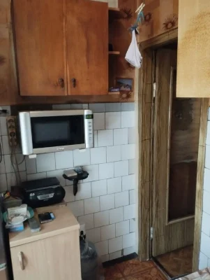 Продам 2-х кімнатну квартиру