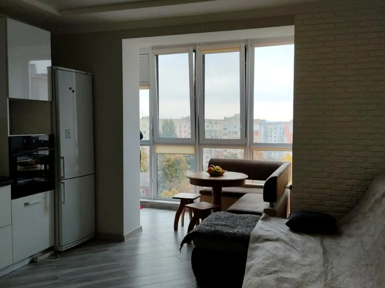 Apartment. Vinnytsia, Pirogova St.