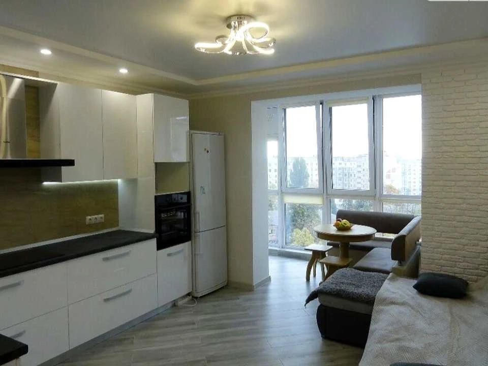 Apartment. Vinnytsia, Pirogova St.