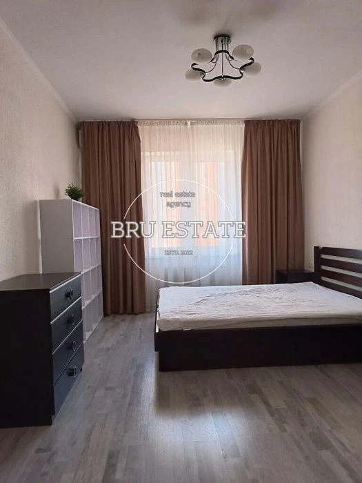 Продаж 2 к квартири Позняки   Біля озера    6й поверх     Як