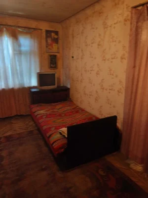 Selling a 3-room apartment in Odessa