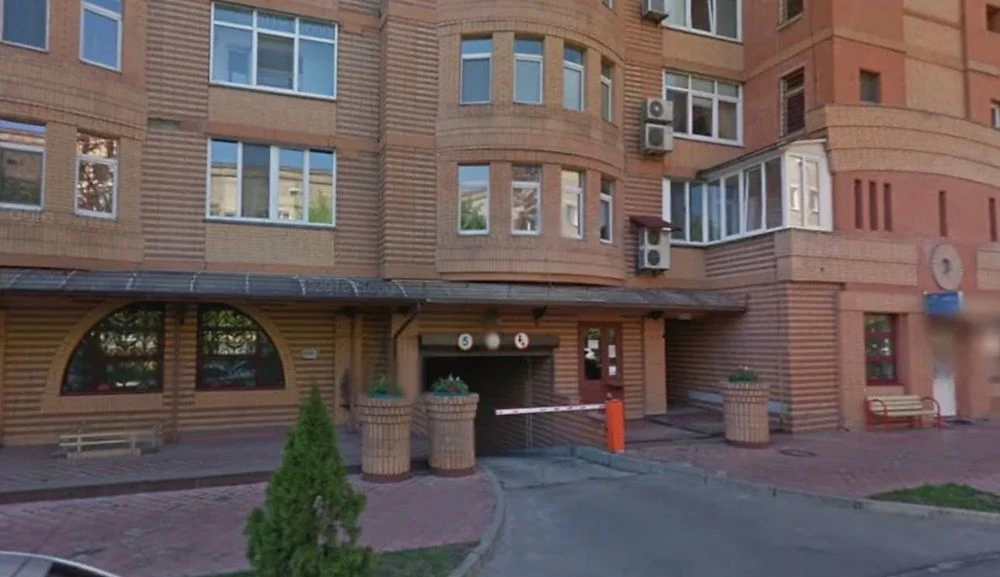 Гараж в підземному паркінгу м.Київ, вул.Герцена 17/25