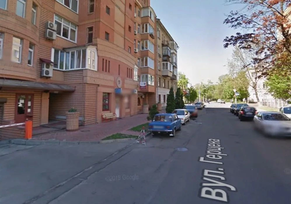 Гараж в підземному паркінгу м.Київ, вул.Герцена 17/25