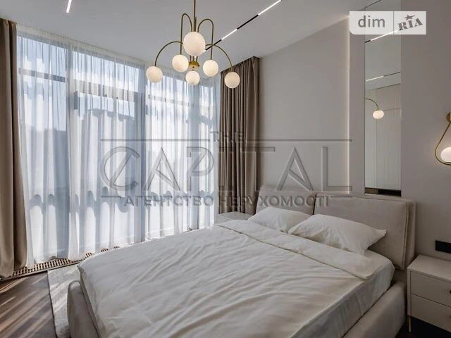 Продаж 2к квартири 99 кв. м на вул. Андрія Верхогляда 22 • I