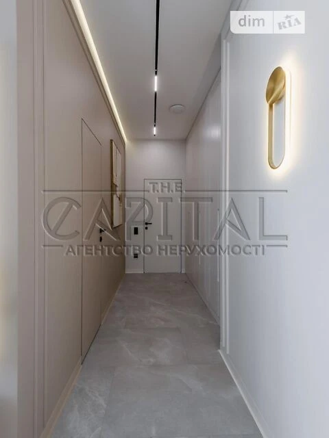Продаж 2к квартири 99 кв. м на вул. Андрія Верхогляда 22 • I