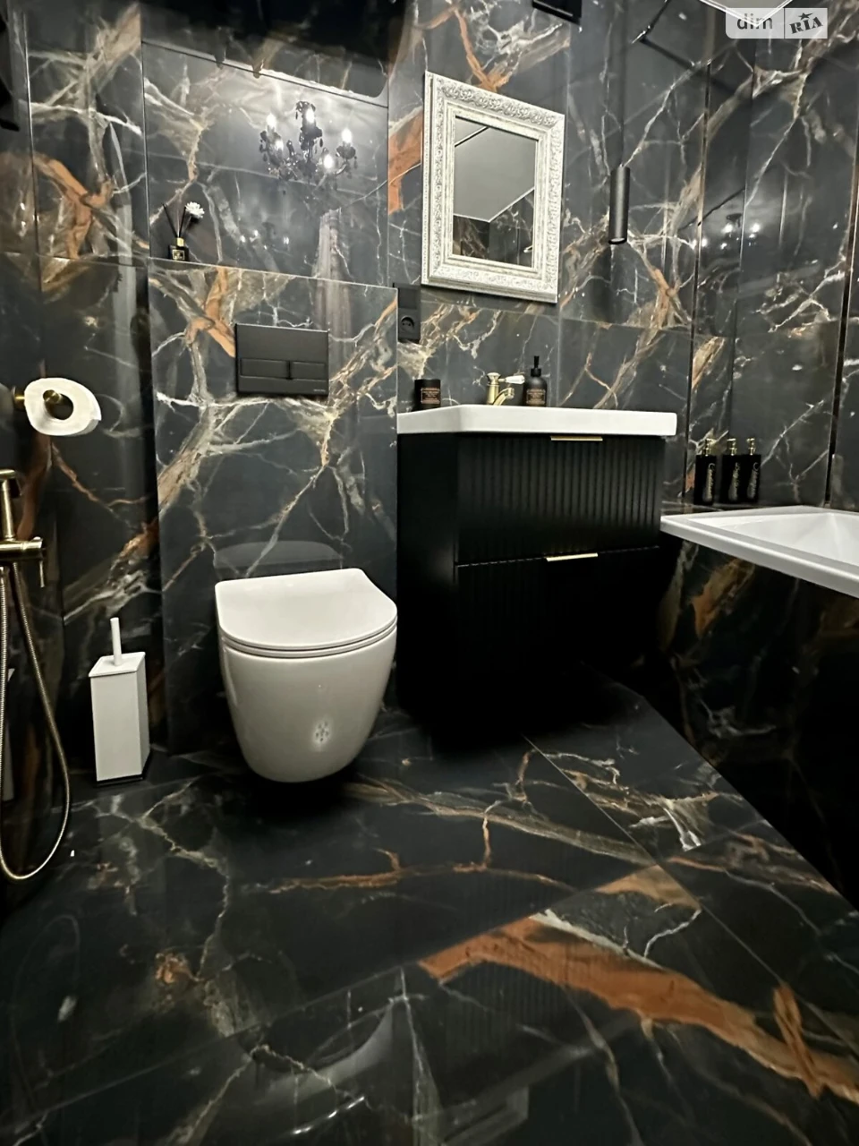 Продаж Квартира Комунарський