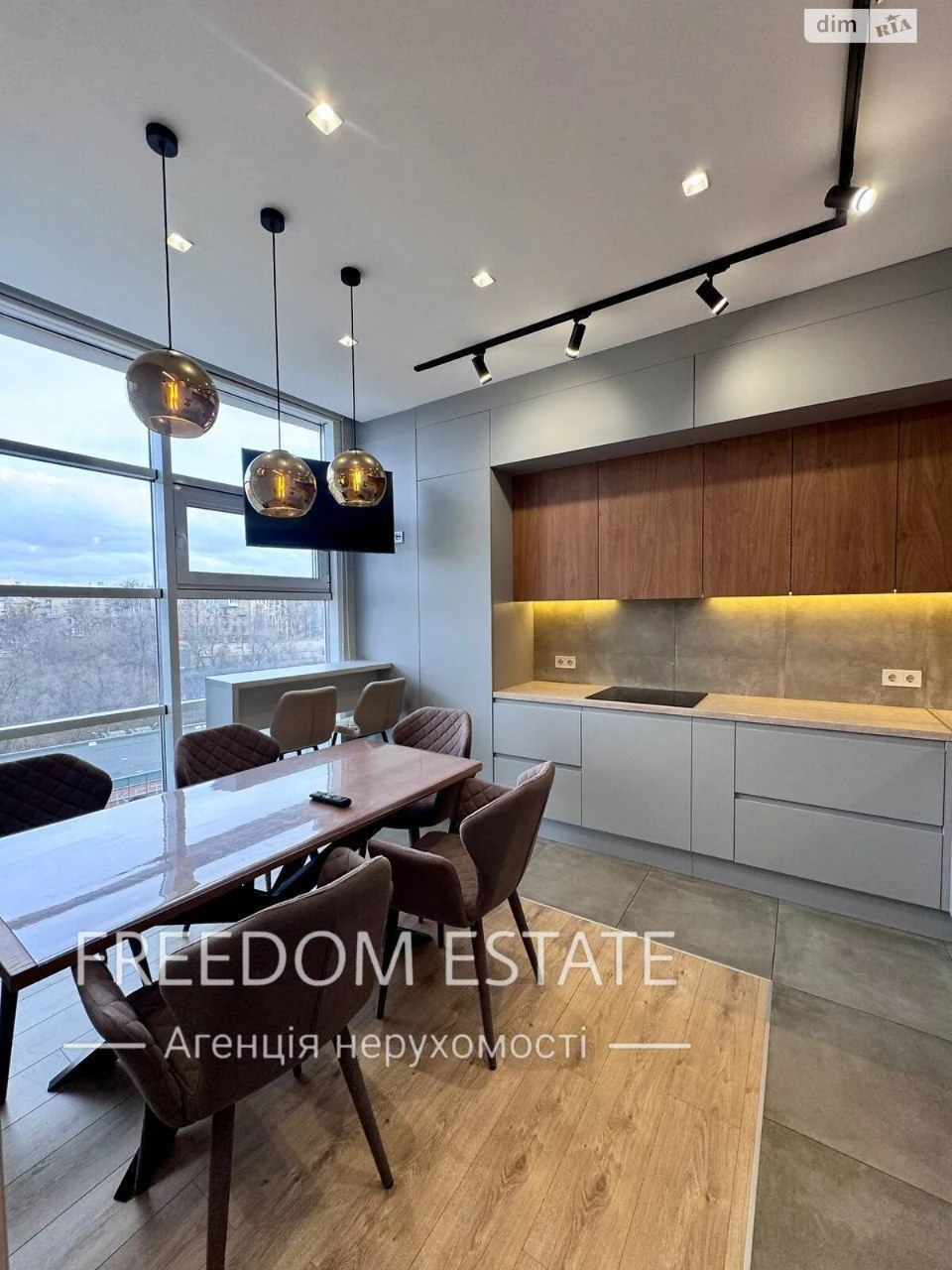 For sale Apartment Pavlivka