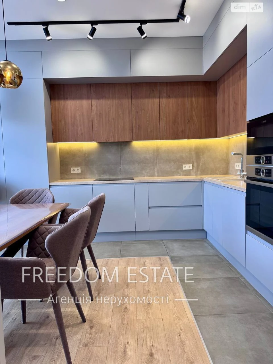 For sale Apartment Pavlivka
