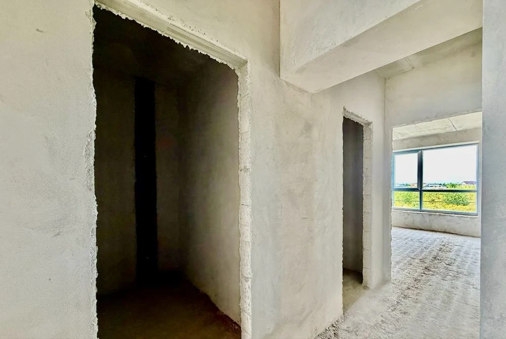 2-кімнатна квартира 64 м² у готовому будинку біля Коновальця