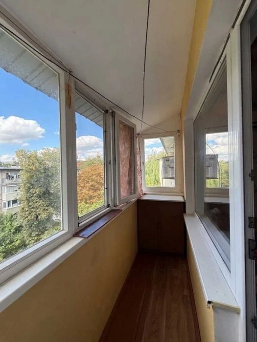 3к! квартира, Половки, 5/5 пов, 64 м2, дах перекритий, житло