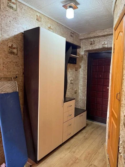 Бюджетна 2к-квартира, з ремонтом, готова до проживання