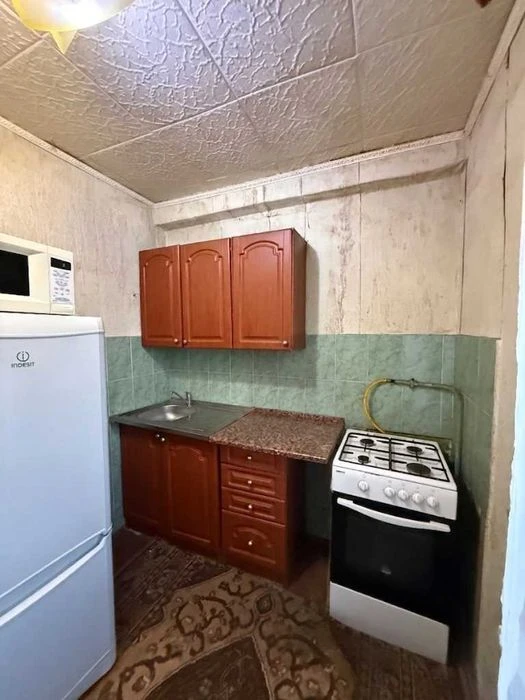 Бюджетна 2к-квартира, з ремонтом, готова до проживання