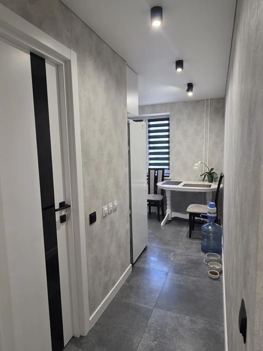 Продам 3-х кімнатну квартиру, 2 поверх.