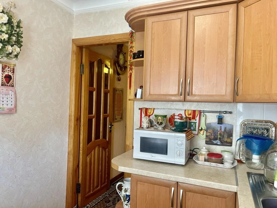 Продаж 1к квартири по Великій Бердичівській