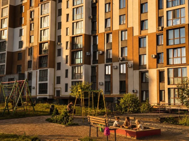 Продаж двокімнатна квартира в новобудові 67м² 2 поверх газов