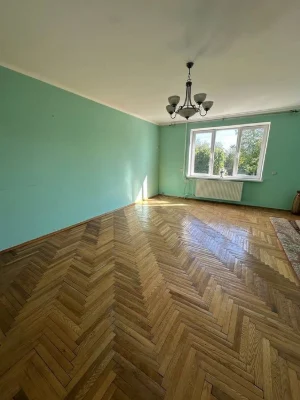 Продам будинок у місті, район Гідропарку