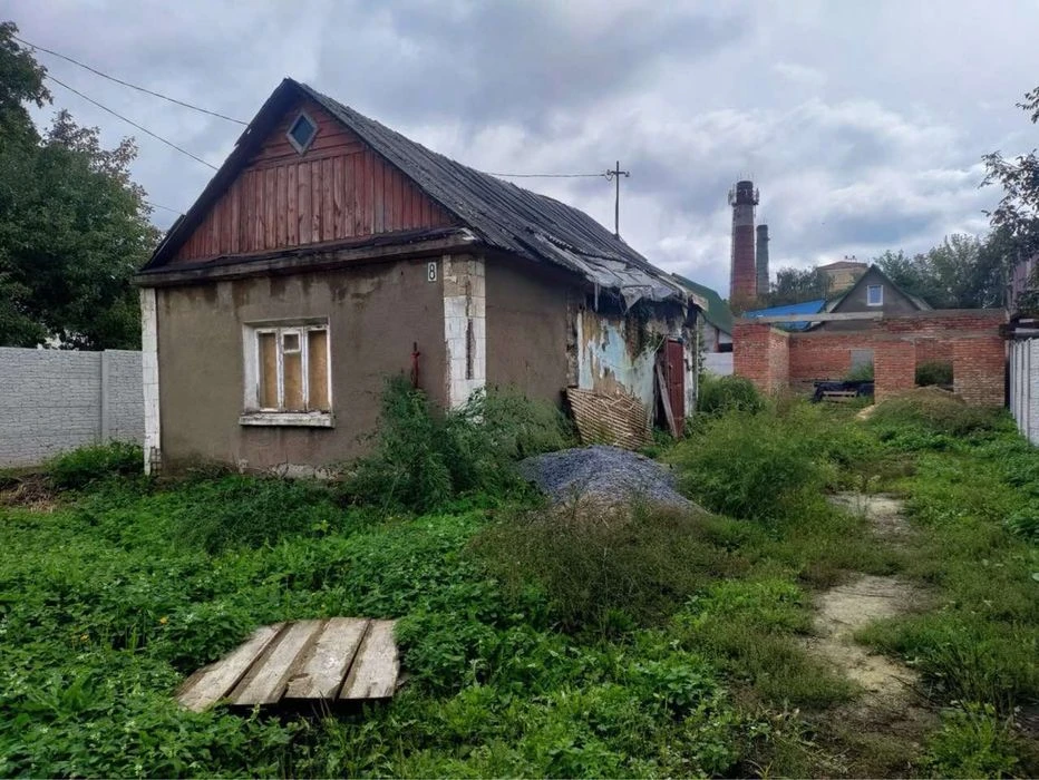Продам ділянку 6 сот з потенціалом побудови мало-квартирного
