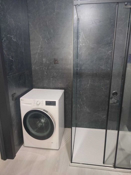 Продам котедж з ремонтом. Щасливе