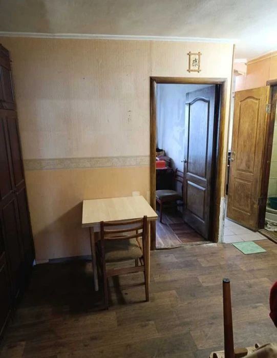 продам 2 кімн квартиру 1 поверх,цегляний будинок,Сухий Фонта