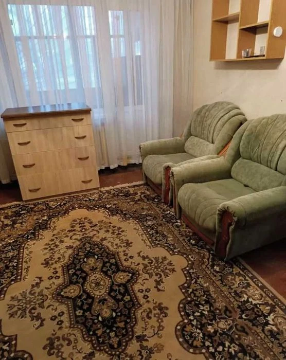 продам 3 кімнатну квартиру  1\9  вул Благовісного район педа