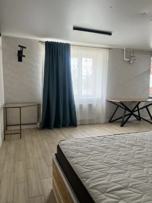 1к в новобудові біля озера Чеха