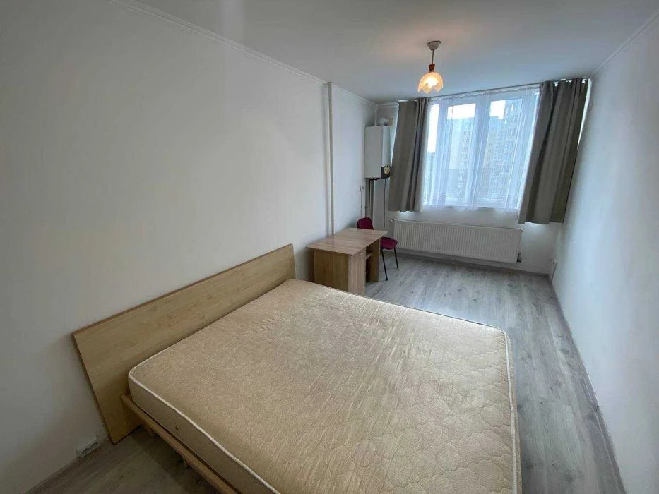 Продаж квартири вул. Білогірська $68 000