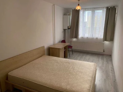 Продаж квартири вул. Білогірська $68 000