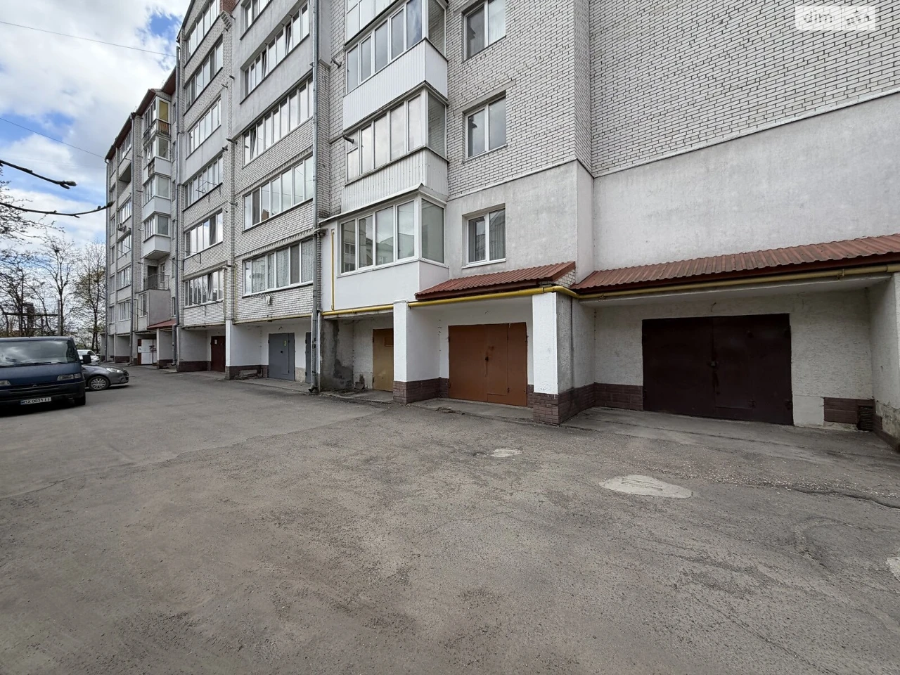 Продаж Окремий гараж Дружба