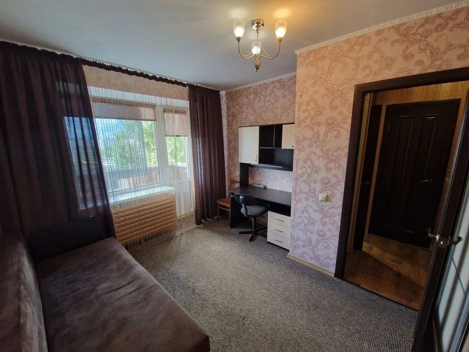 Продаж 1 кімнатної квартири. Л. Лук'яненка. 48
