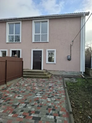Продаж  будинку (дуплекс новобудова) Власник.  Новомиколаївк