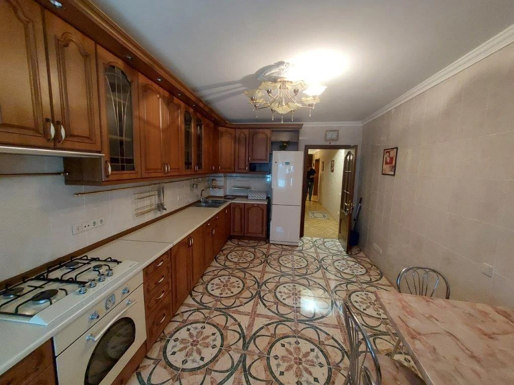 Оренда квартири Ярославський пров. 7/9 в Києві / W-7468918