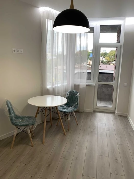Оренда 1 кім., квартири вул. Костанайська 13, ЖК West House,