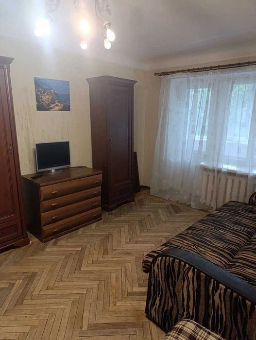 довгострокова оренда 2к квартири вул Білоруська 15/Лук"янівк