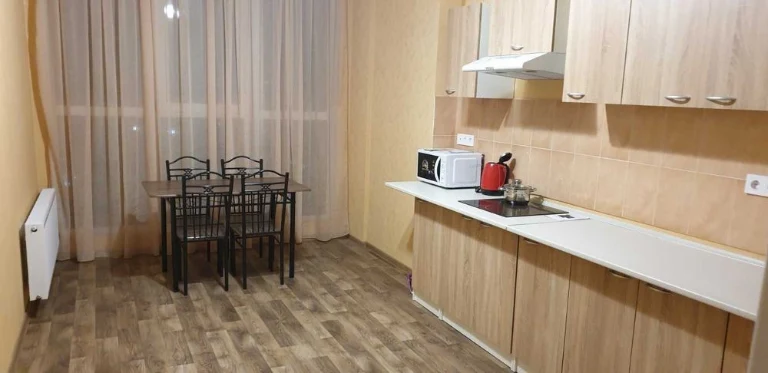 Сдаём 2 ком квартиру ЖК Совские пруды, улица Брожка 70