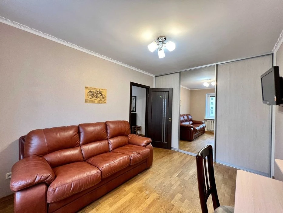 Затишна, сімейна 2-кім. 65м2 в новому, цегляному будинку з г