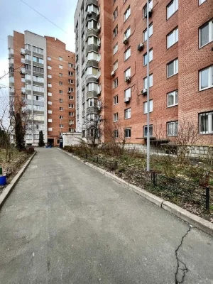 Затишна, сімейна 2-кім. 65м2 в новому, цегляному будинку з г