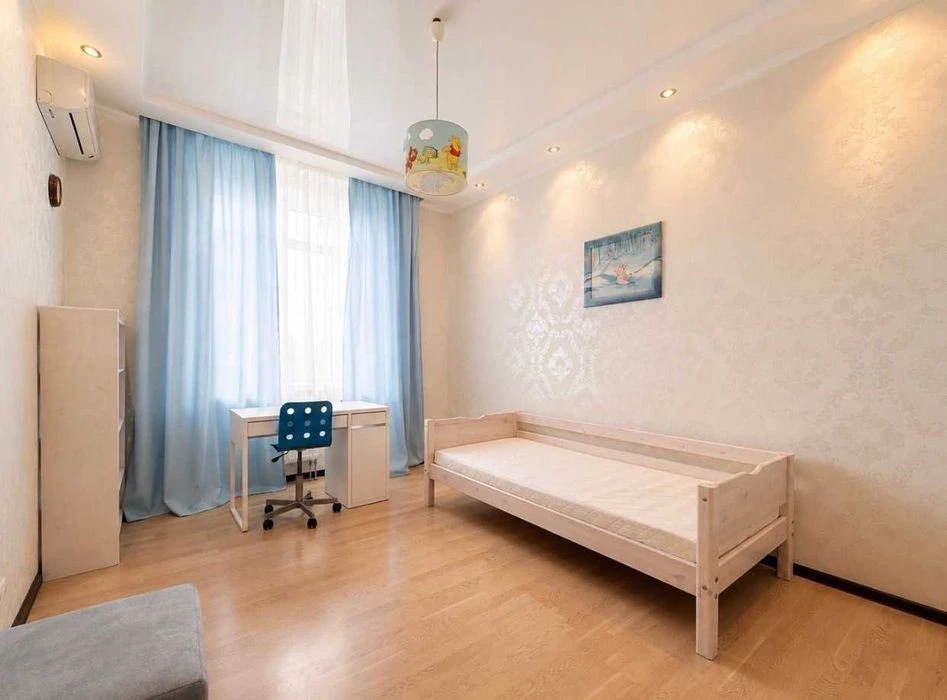 Без комісіі. Оренда 4к кв. Коперника 12д. Автономність будин