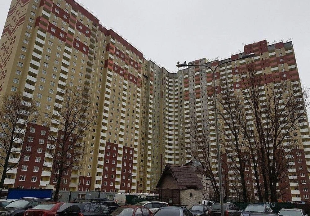 Здається в оренду 1-кімнатна квартира, пр. Глушкова, 9-Є