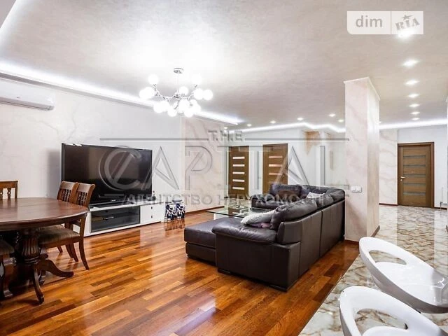 Продаж 3к квартири 186 кв. м на вул. Ованеса Туманяна 15А •