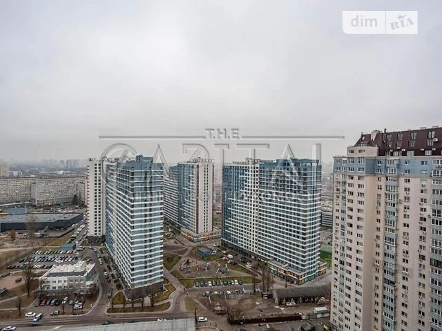 Продаж 3к квартири 186 кв. м на вул. Ованеса Туманяна 15А •