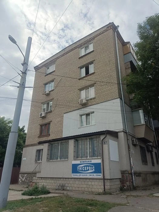 Продам 3к квартиру Грушевского центр Поля Карла Либкнехта Бо