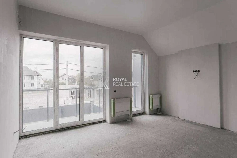 Продаж Будинок Київ 4 кімнати 165 м² 4,5 сотки 2 км до метро