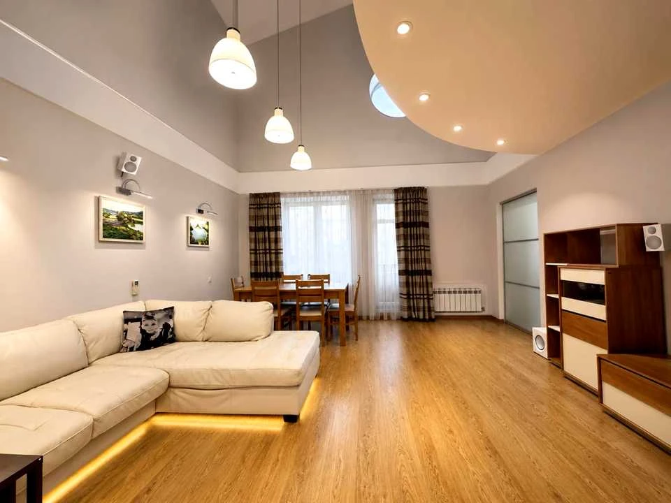 Apartment. Kyiv, Dmytrivska Street.